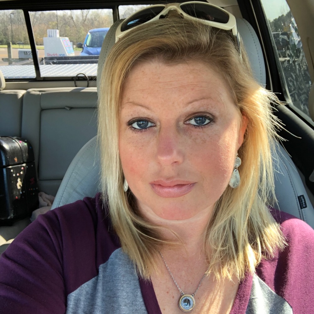 Meet your Posher, Jennifer